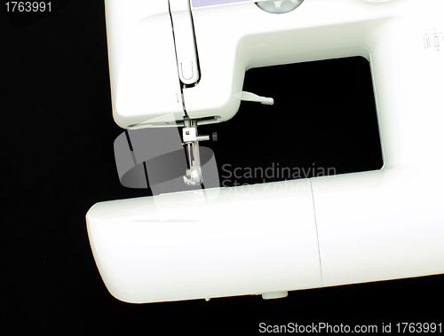 Image of The sewing-machine 