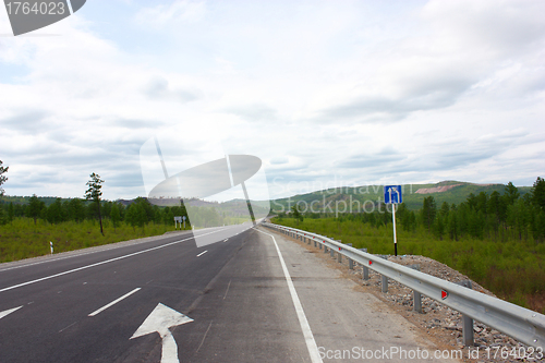 Image of Picture of empty countryside road