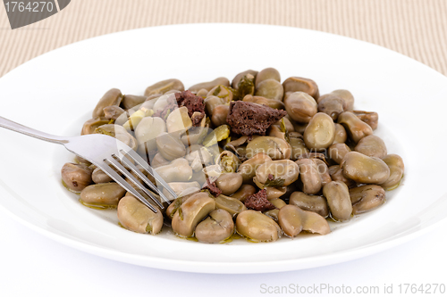 Image of Portuguese broad beans.