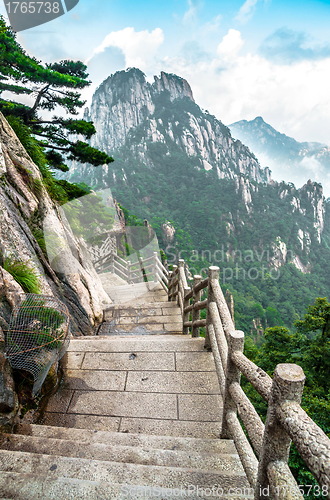 Image of Huangshan mountain path