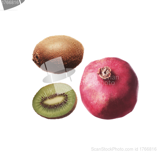 Image of kiwi with pomegranate grain