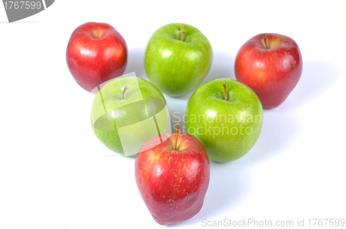 Image of red and green apples