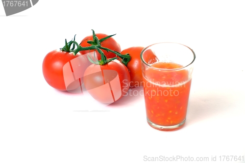 Image of red tomatoes