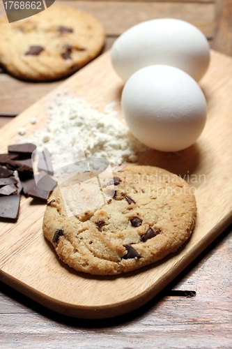 Image of chocolate chip cookie baking