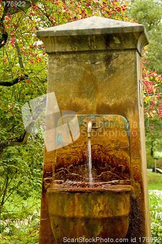 Image of Old mineral fountain