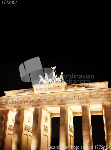 Image of Brandenburg Gate at night