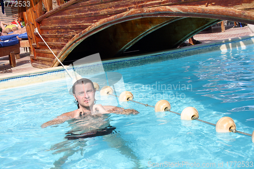 Image of in summer in the cold pool