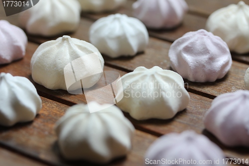 Image of mini meringues