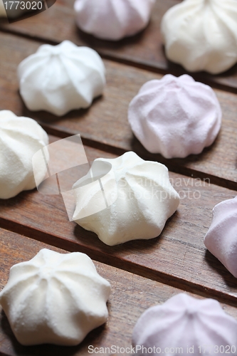 Image of mini meringues
