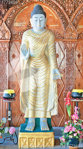 Image of statue in buddhist temple