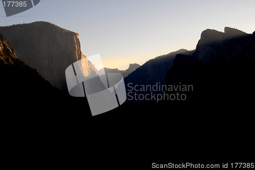 Image of Early morning light striking the face of El Capitan in Yosemite