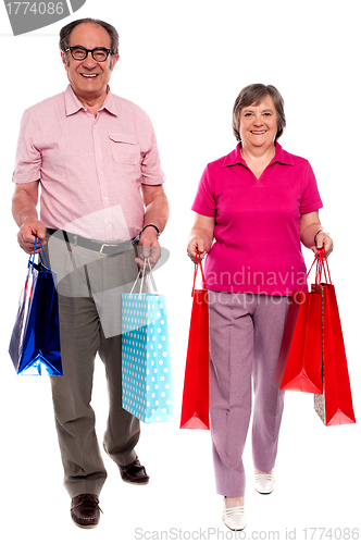 Image of Husband and wife shopping