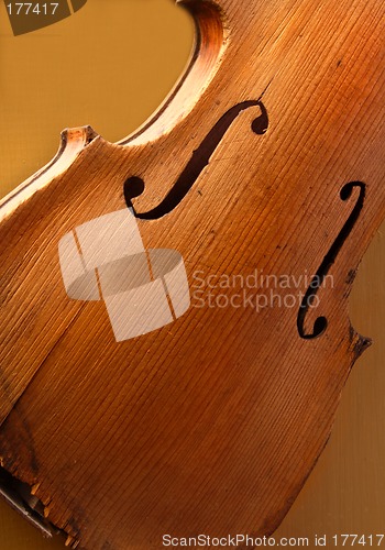 Image of Antique violin on display