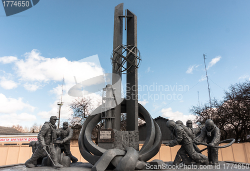 Image of Statue for the dead firefighters in Chernobyl