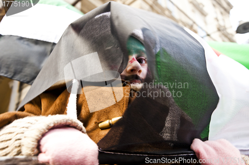 Image of Syrians Protesting