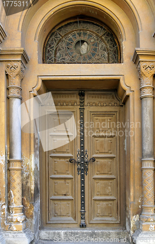 Image of Synagogue entrace