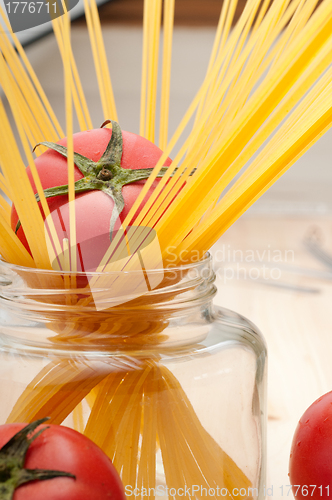 Image of fresh tomato and spaghetti pasta