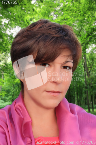 Image of Brown haired woman