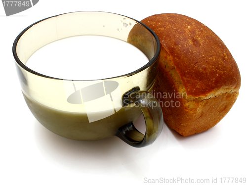 Image of Black bread with milk 