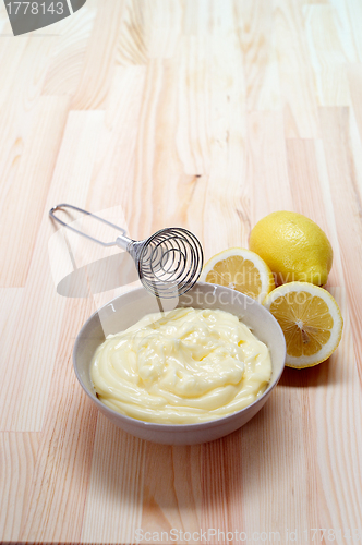 Image of making fresh mayonnaise sauce