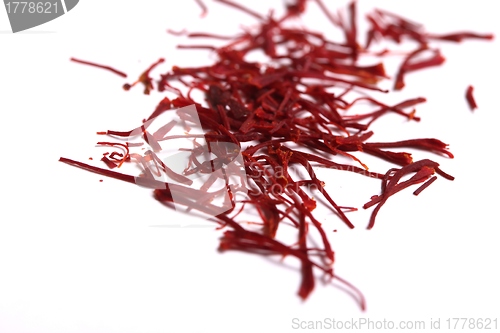 Image of isolated saffron threads