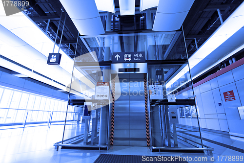 Image of Elevator in train station