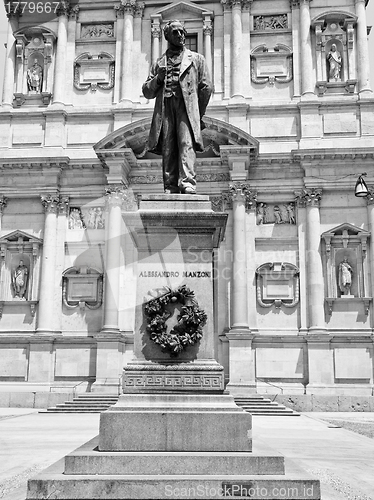 Image of Manzoni statue, Milan