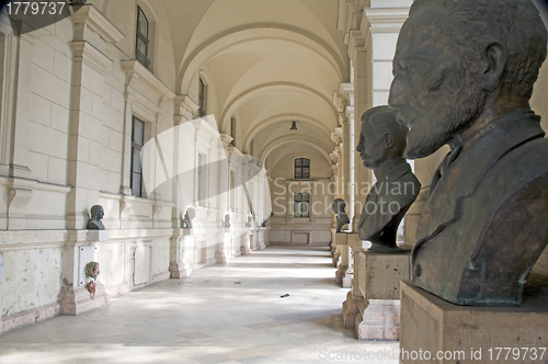 Image of Ministery of Agriculture and Rural development busts of Hungaria