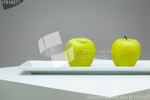 Image of two apples