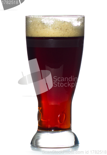 Image of beer glass full of cold red ale