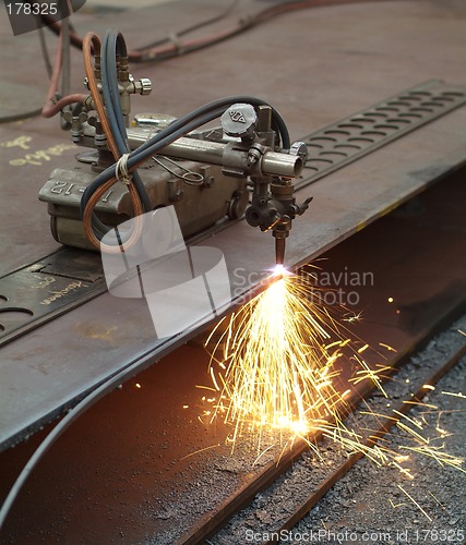 Image of Cutting of steel plates