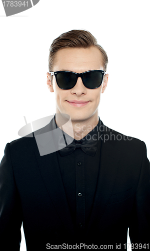 Image of Handsome man wearing goggles