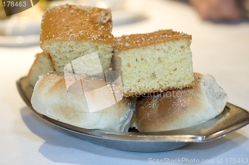 Image of bread and rolls appetizer