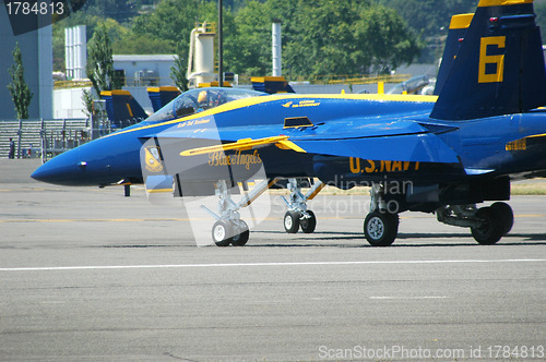 Image of Blue angels aircraft.