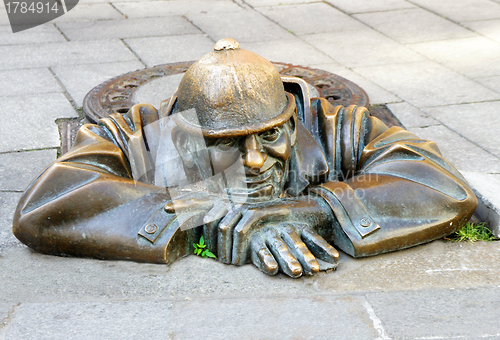 Image of Bronze sculpture Man at work alias Cumil in Bratislava