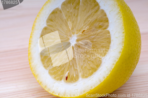 Image of fresh half lemon