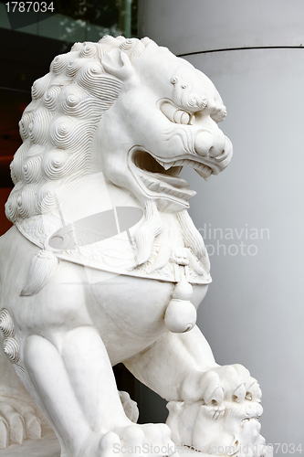 Image of Chinese lion statue close up