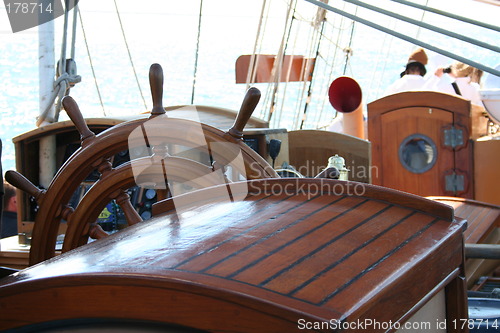 Image of Ship's Wheel