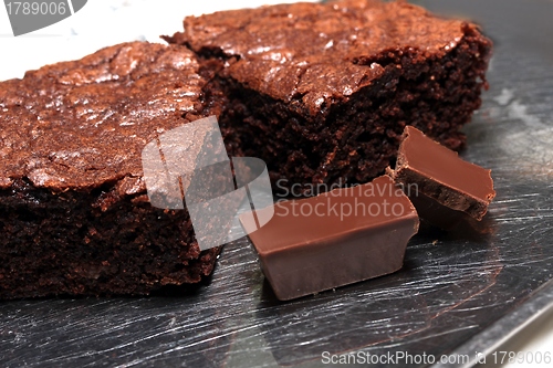 Image of some brownies with their ingredients