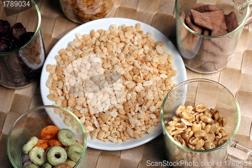 Image of a mix of breakfast cereals