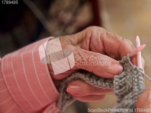 Image of Senior, knitting