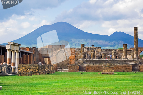 Image of Vesuvius and Pompeii