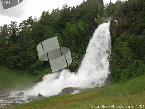 Image of Steinsdalsfossen 30.06.2001_2