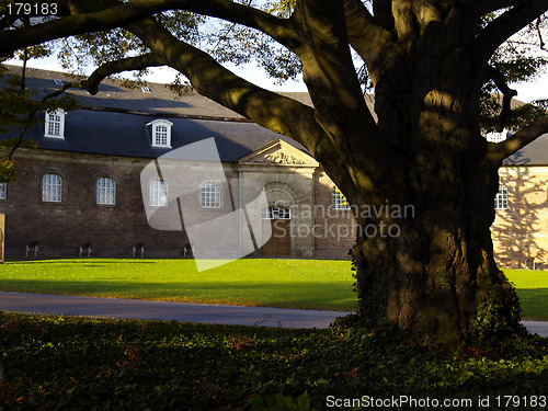 Image of baronial stud