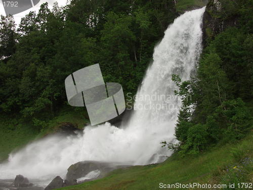 Image of Steinsdalsfossen 30.06.2001_3