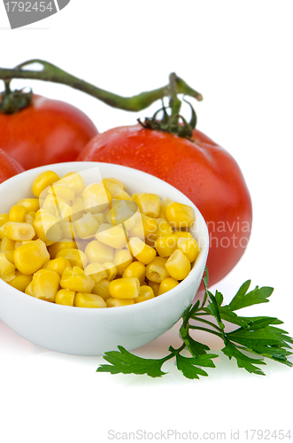 Image of Corn grains on bowl