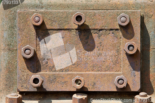 Image of rusty metal hatch