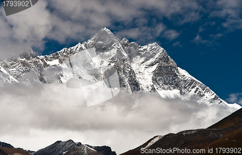 Image of Lhotse and Lhotse shar summits