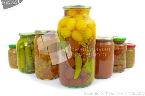 Image of The various vegetables preserved with mint