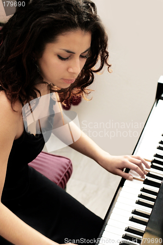 Image of Beautiful pianist